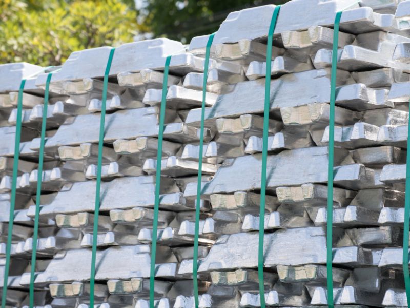 Reasons to Choose the Best and Most Comprehensive Zinc Ingot Supplier
